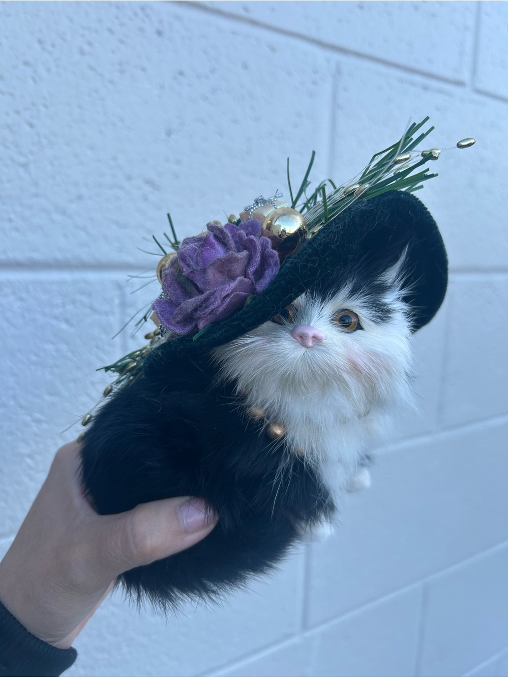 Unique Vintage Small Cat Figurine Decorative Flower Hat